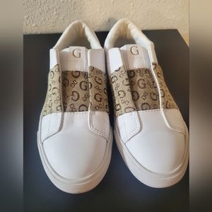 Guess- Women Shoes- Size 5 1/2 M